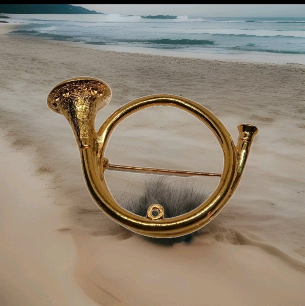 VTG Gold Tone French Horn/ Music/Horn Of Plenty Brooch/Pendant 2" Lapel Coat Pin